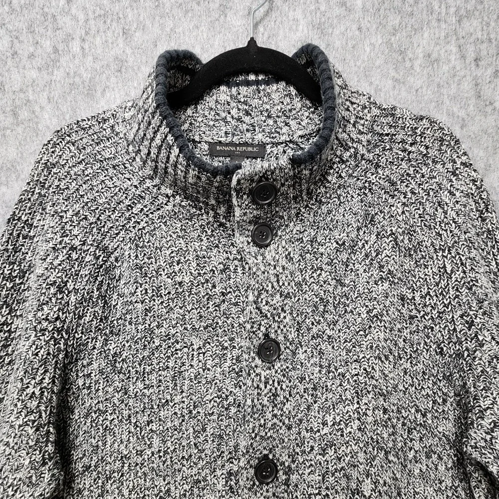 Banana‎ Republic Cardigan Sweater Mens Large (Fits as Medium) Heavy Knit Cotton